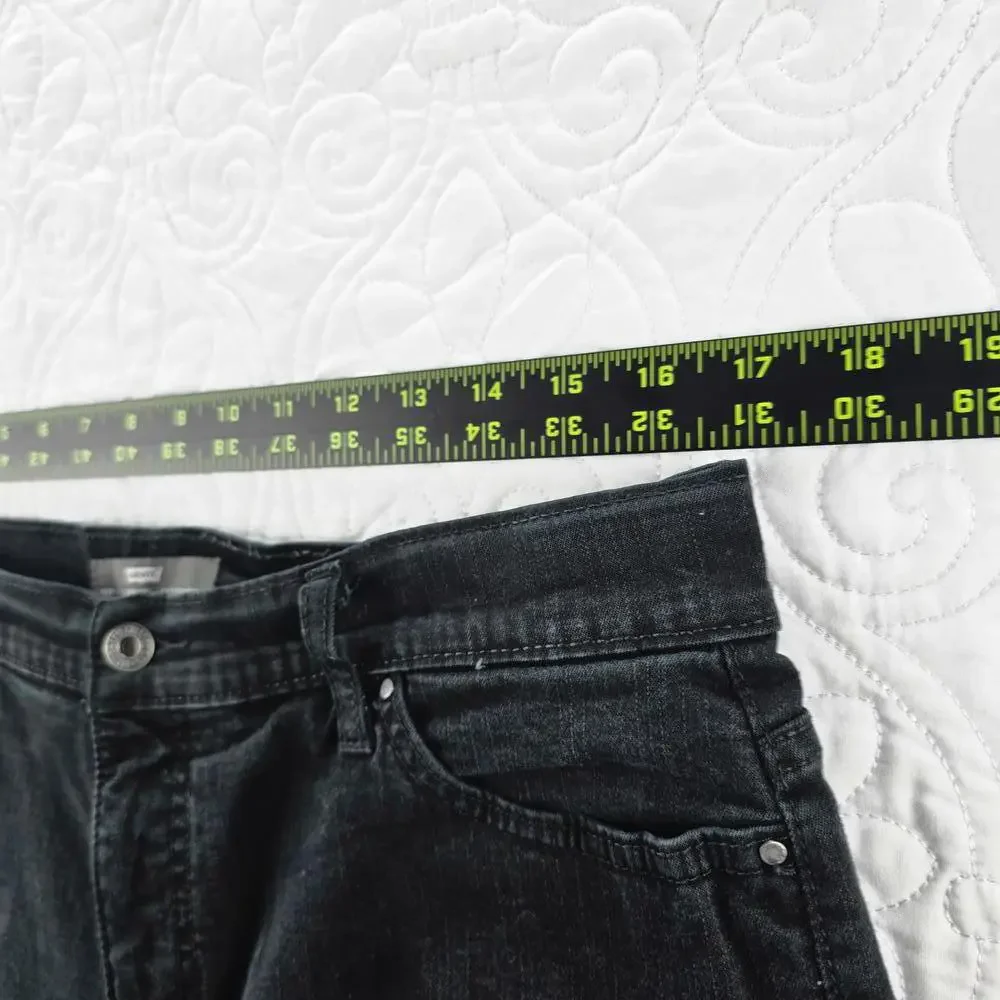 Levi's 512 PerfectlLevi’s 512 Perfectly Slimming Bootcut Jeans Dark Wash size 16 - Picture 8 of 8